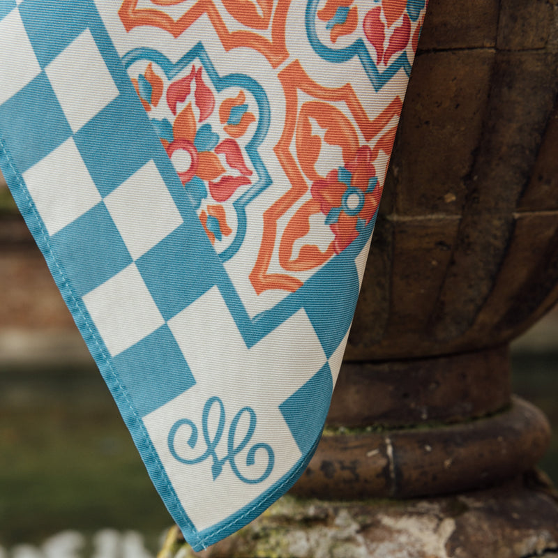 Pañuelo Sevilla Azul detalle